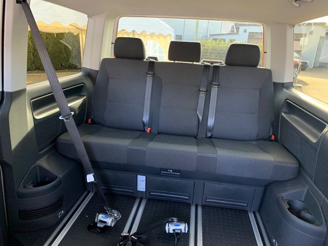 Fahrzeugabbildung Volkswagen T6 Multivan 2,0 TDI DSG+Rollstuhlumbau+Lift+AHK