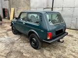 Lada Niva TÜV und Inspektion neu - Lada aus 2009