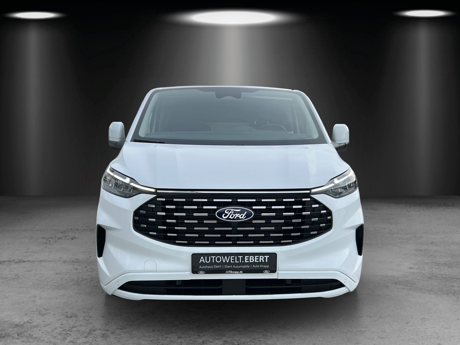 Fahrzeugabbildung Ford Tourneo Custom L2 Titanium Aut./LED/AHK/KAMERA/