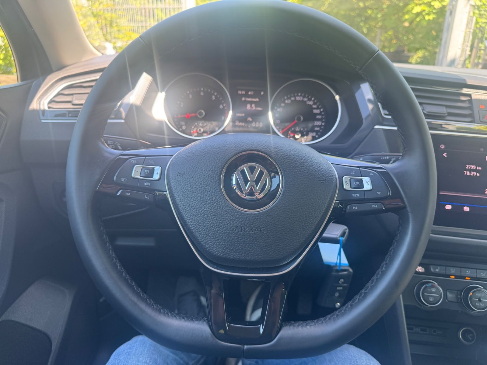 Fahrzeugabbildung Volkswagen Tiguan Comfortline LED+Navi+Kamera+ACC