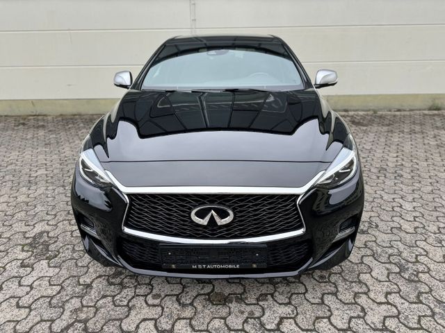 Infiniti Q30 2.2 d AWD Sport City Black*SHZ*360°*ACC*PANO