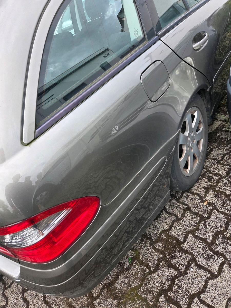 Mercedes-Benz 220 2006 — photo 10