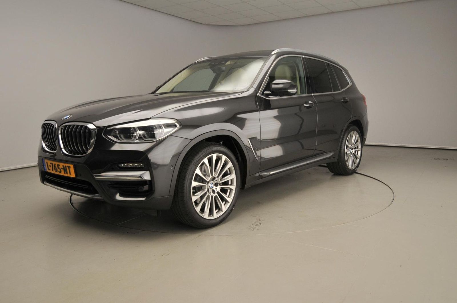 BMW X3 xDrive20i | LED | Leder | navi | AHK | panora
