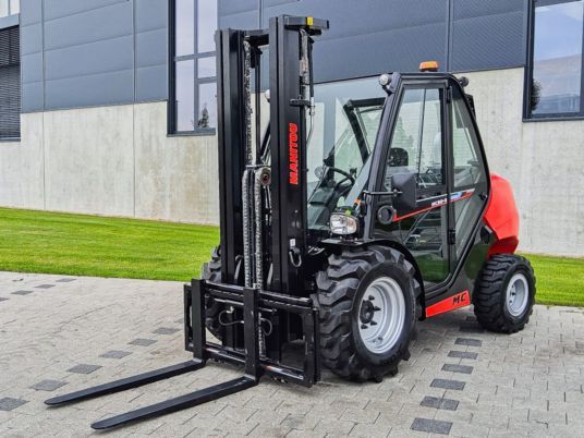 Manitou MC 30-4 D K ST5 S1