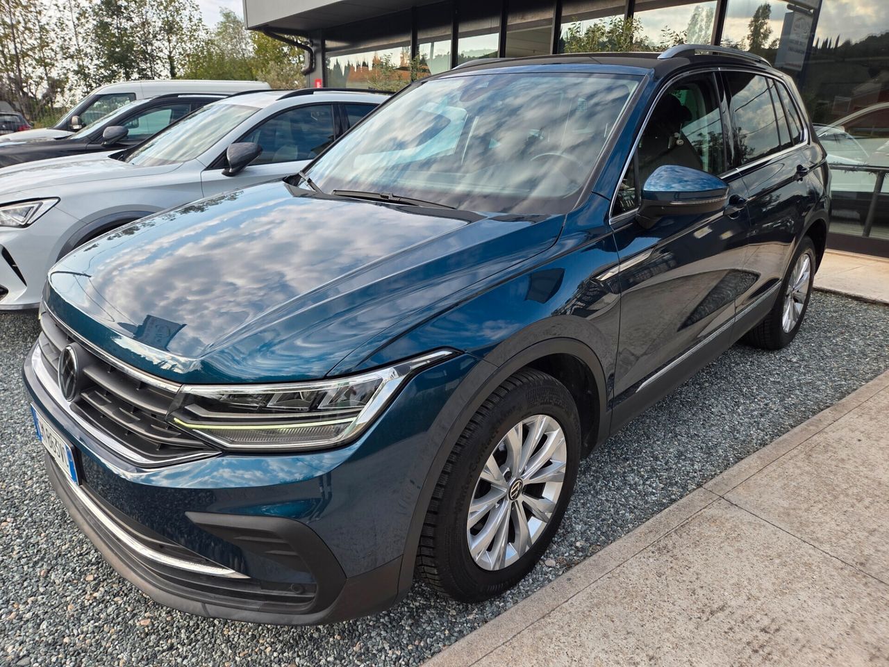 Volkswagen Tiguan 2.0 TDI 150 CV SCR DSG Life imagem 2