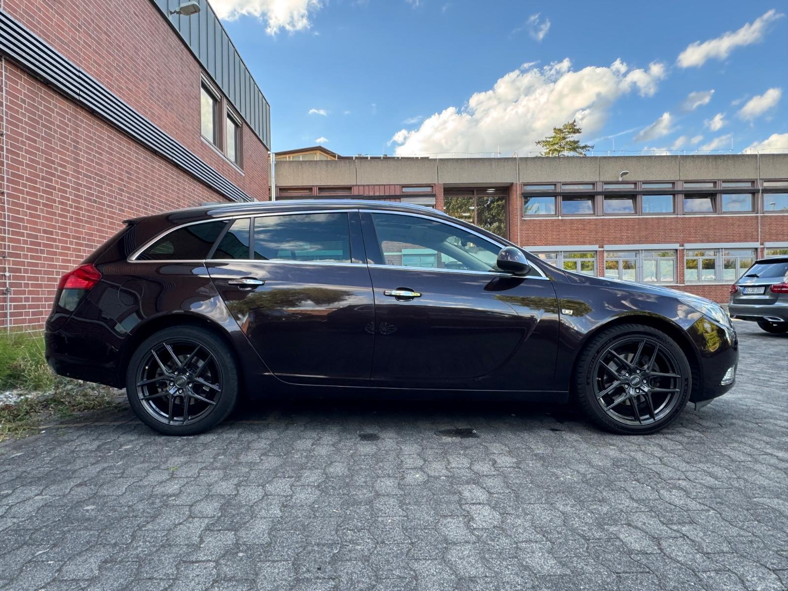 Opel Insignia 2012 — engine 1.956 cm³, 160 HP (118kW)