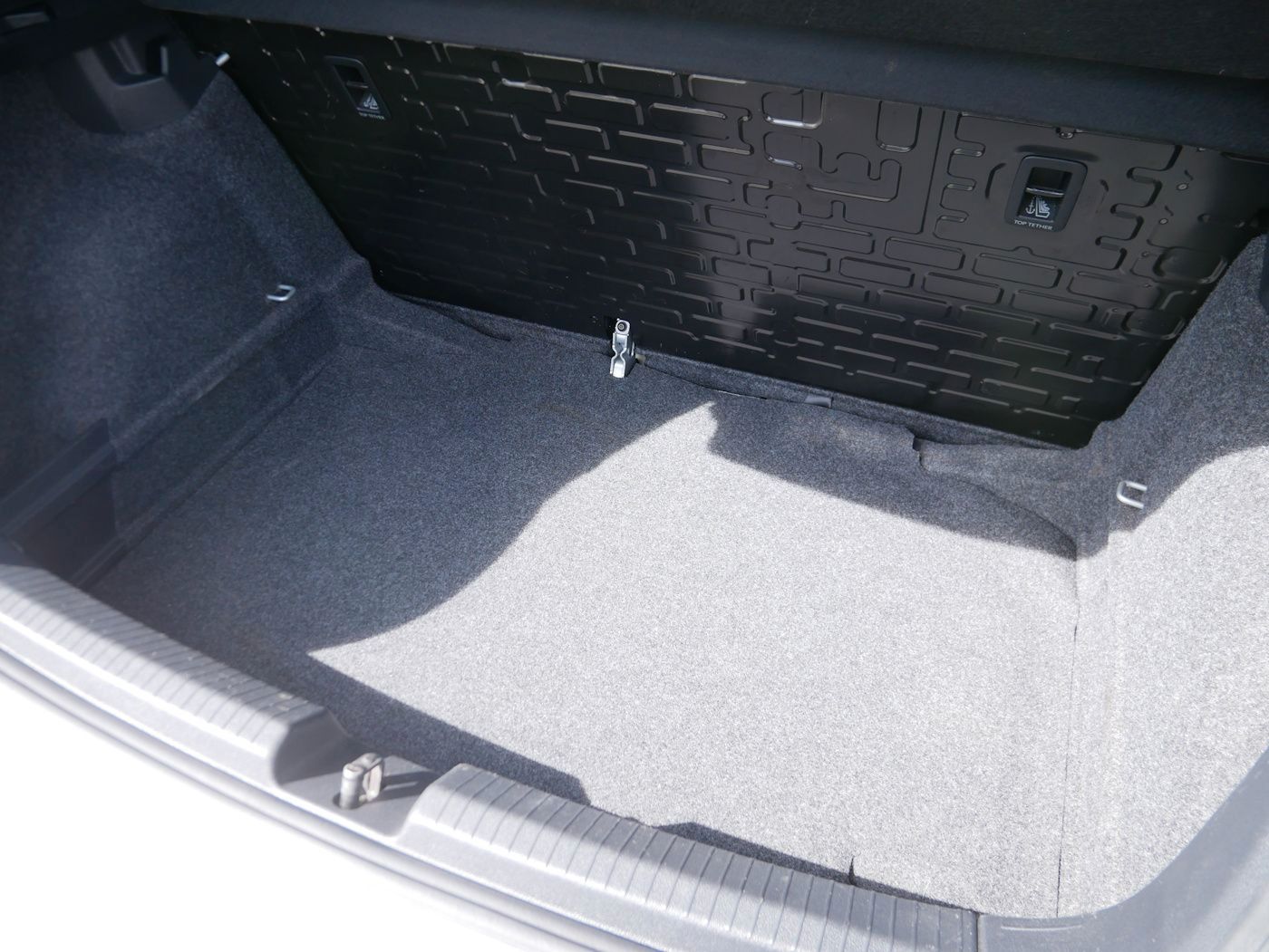 Fahrzeugabbildung Volkswagen Polo -VI 1.0 Trendline Klimaanlage Metallic
