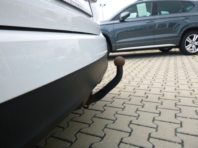 Fahrzeugabbildung Renault Scenic IV 1,3 TCe 140 >AUT/AHK/NAVI/Sitzheizung