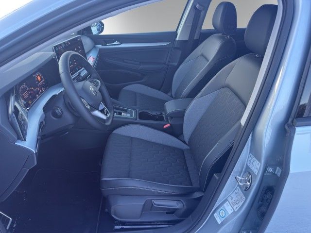 Golf VIII Variant ENERGY 1.5l eTSI DSG AHK+NAVI+