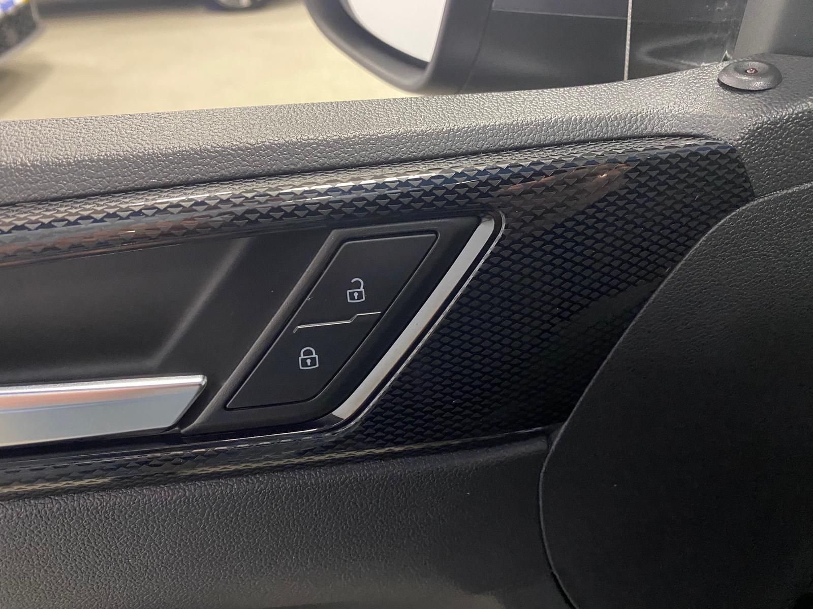 Fahrzeugabbildung Volkswagen Taigo 1.5 TSI ACT Life APP+MATRIX+ALLWETTER+RFK+