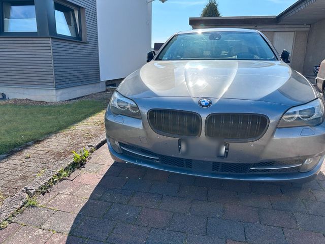 BMW F10 BMW 525D.  Diesel Tausche gegen 9 Sietzer