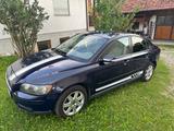 Volvo S40 2.0D - - Volvo S40 mit Diesel-Antrieb: 2.0