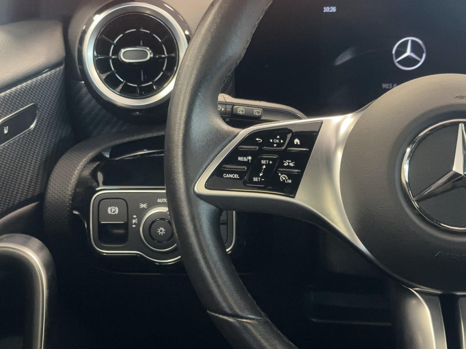 Mercedes-Benz A-Class Progressive*MBUX*S.Dach*ACC*CAM*Navi*SHZ*, миниатюра 17