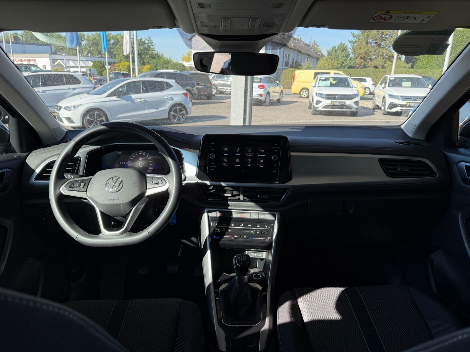 Volkswagen T-Roc - Bild 12