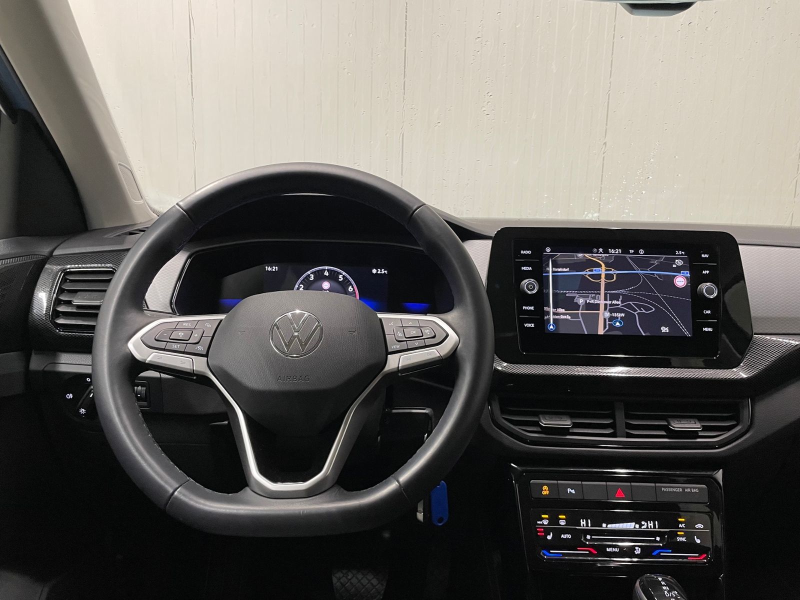 T-Cross Life 1.0 TSI DSG LED ACC TRAVEL NAVI SHZ