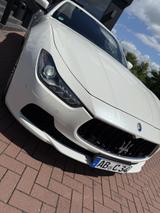 Maserati Ghibli 3.0 V6 S Q4 Automatik S - weiße Maserati Ghibli