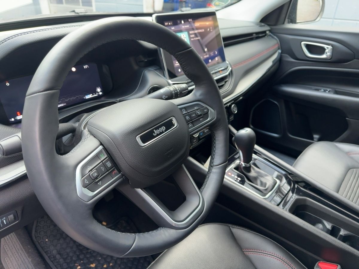 Jeep Compass - Bild 13