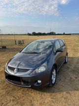 Mitsubishi Grandis 2.0 DI-D Intense 6-Sitzer Intense - Mitsubishi Grandis Gebrauchtwagen