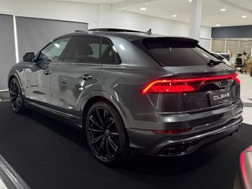 Audi Q8 - 12
