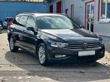 Volkswagen Passat 1.5 TSI DSG*Kamera*Navi*Standheizg*SR+WR - Volkswagen Passat Variant aus 2021