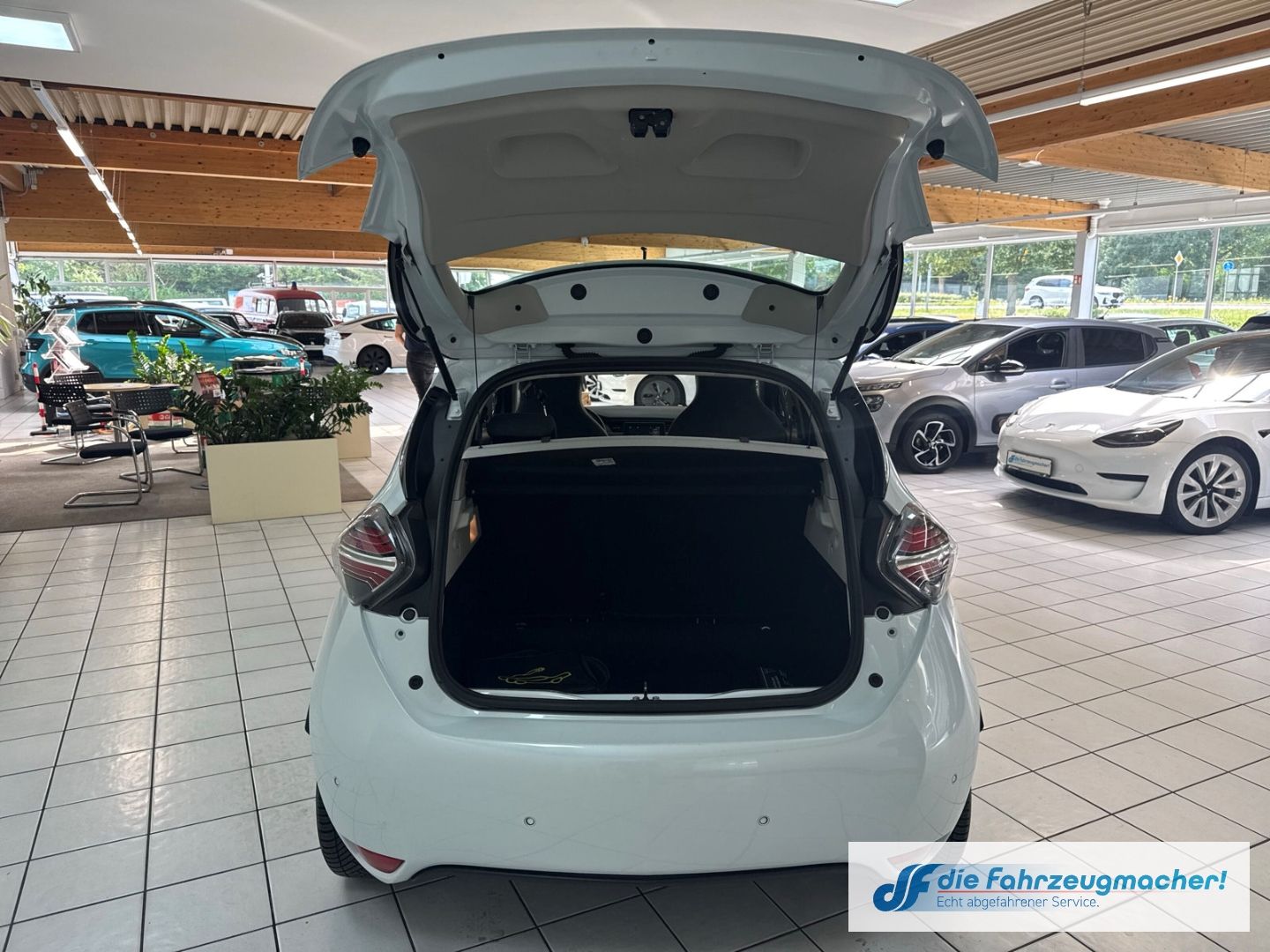 Fahrzeugabbildung Renault ZOE Experience R110 Navi Digitales Cockpit LED A