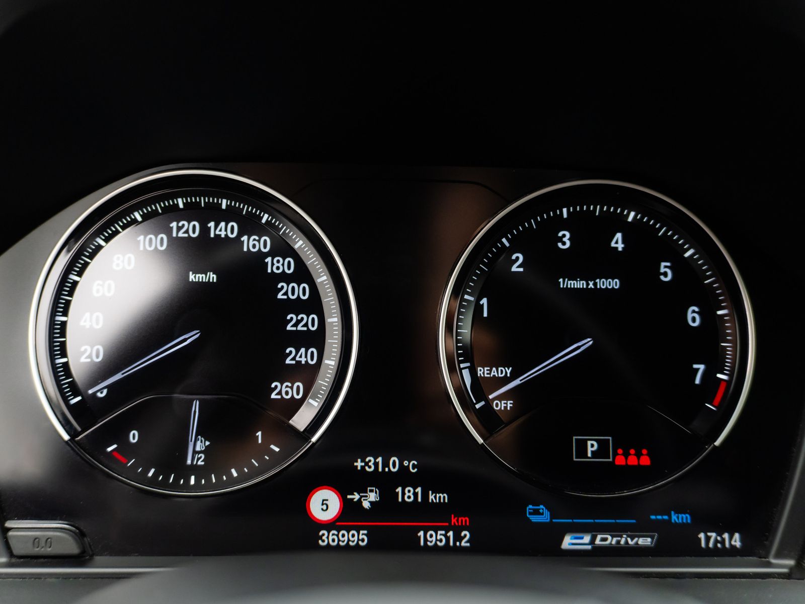 Fahrzeugabbildung BMW X1 xD25e Kamera HUD DAB Navi+ Stop&Go Komfort