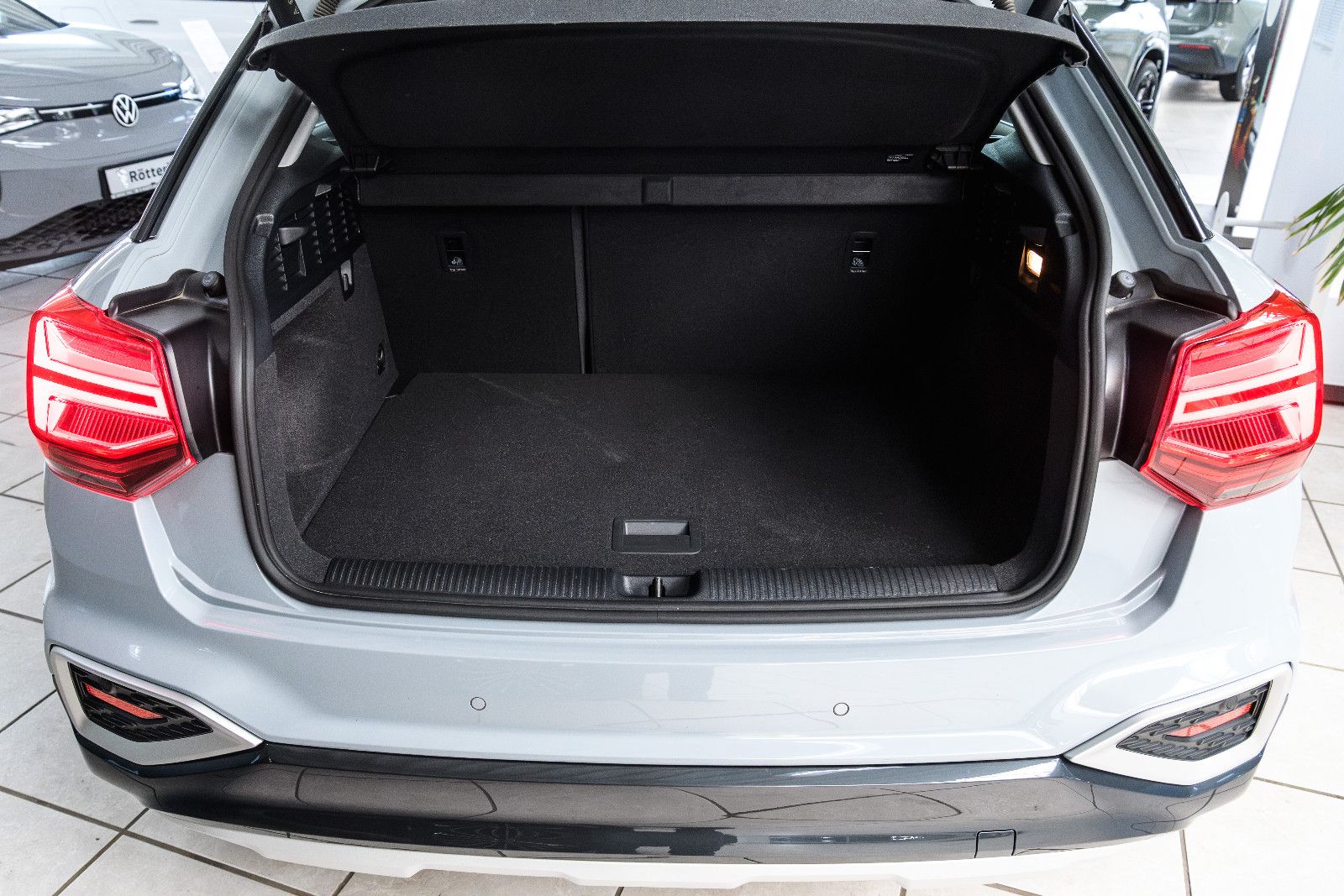 Fahrzeugabbildung Audi Q2 35 TFSI +Kamera +Sitzheizung +DAB
