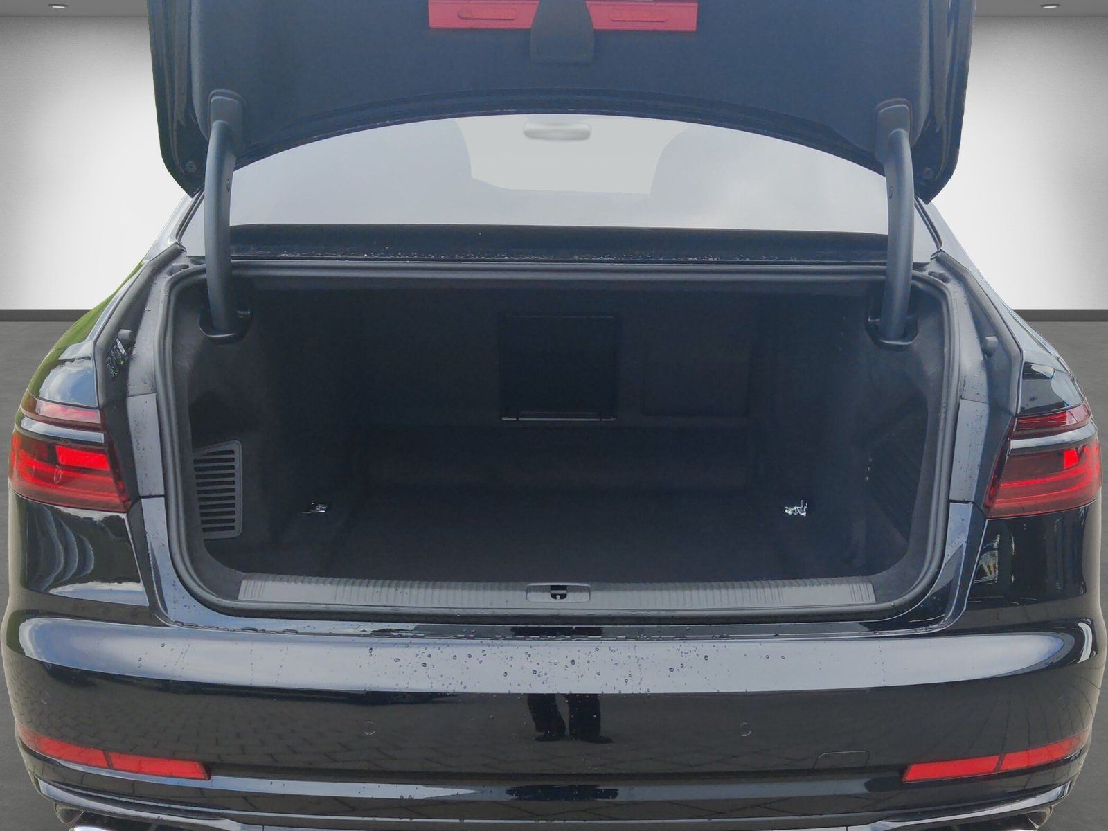 Audi S8 - Bild 14