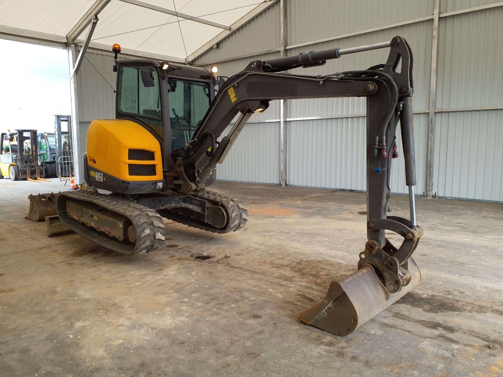 Volvo ECR50 D 3x Löffel