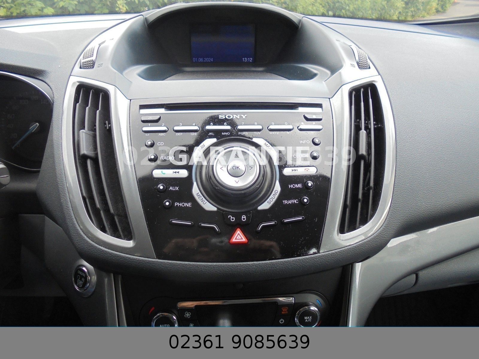Fahrzeugabbildung Ford C-MAX Titanium/Klima/Navi/Pdc+Kamera/TÜV NEU