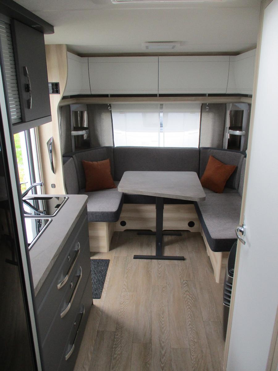 Hobby De Luxe 495 UL