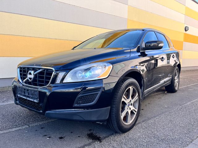 Volvo XC 60 Summum 2WD  NAVI*SHZ*PANO