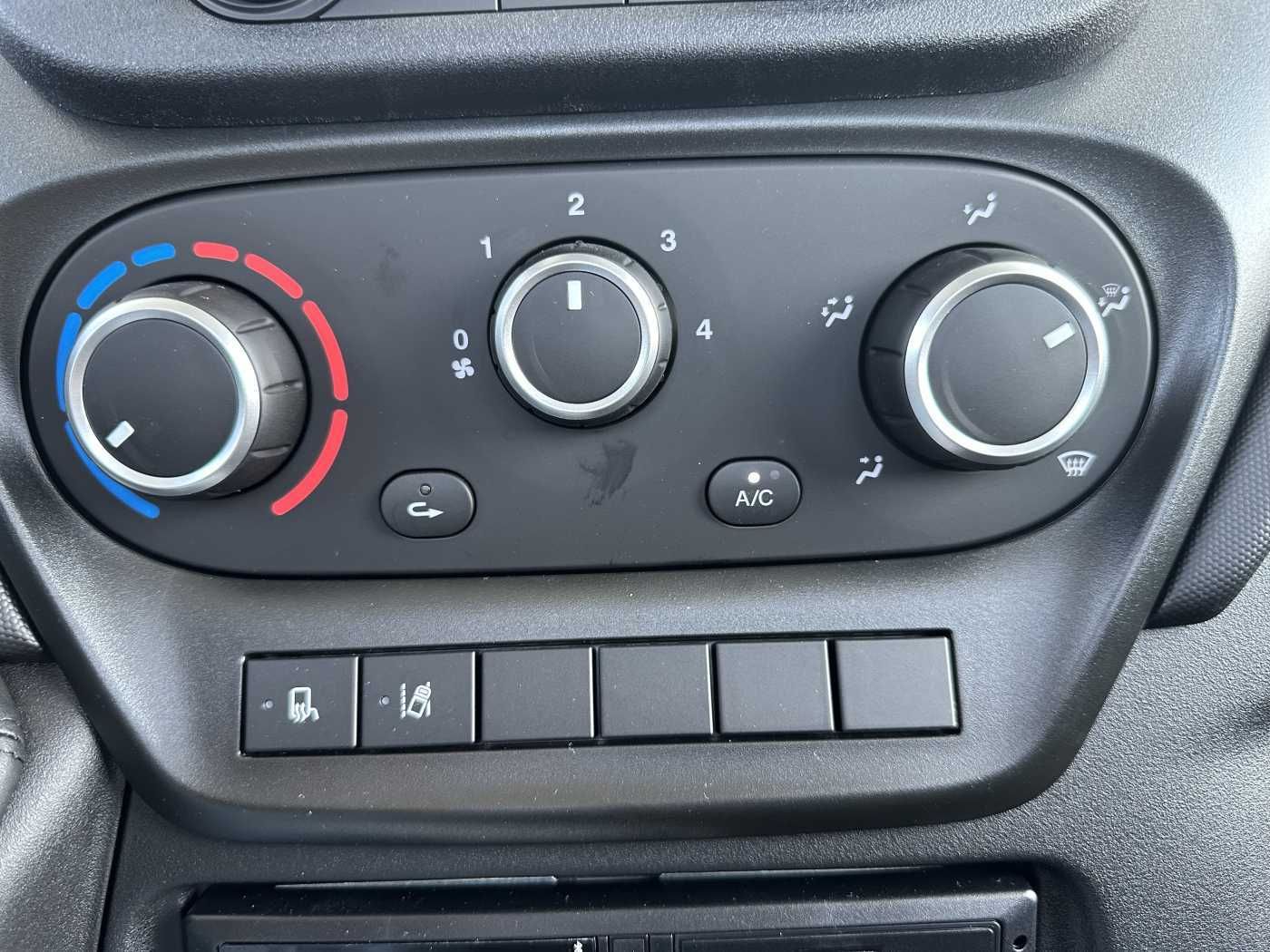 Fahrzeugabbildung Iveco Daily 50C18 H 3.0L *R4.350mm*Klima*