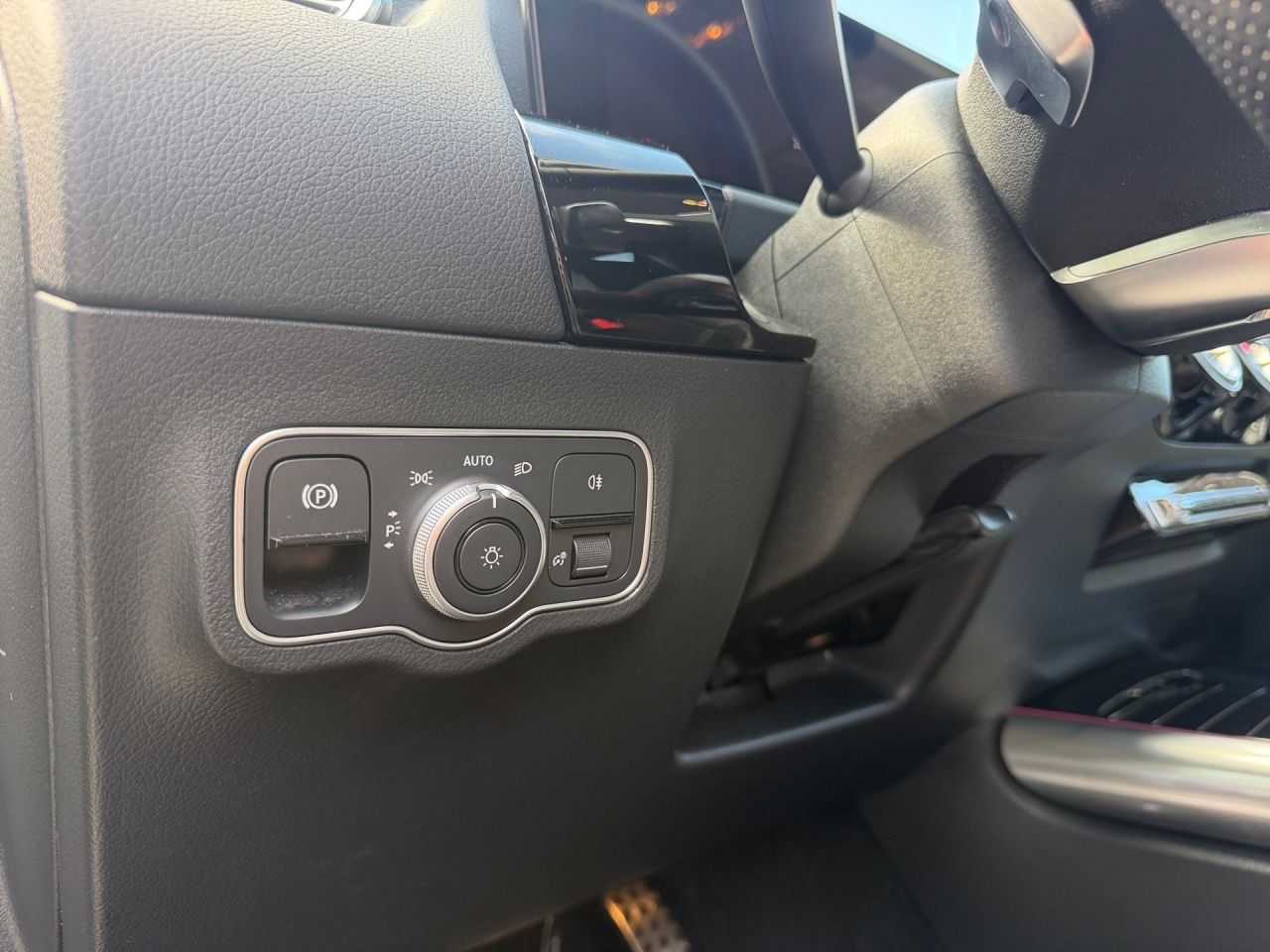 Fahrzeugabbildung Mercedes-Benz EQA 250+ BONUS+AMG+BURM+NIGHT+CARPL+LED+KAMERA+