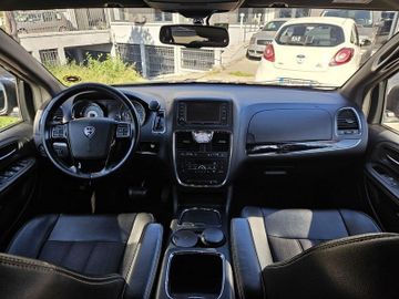 Lancia Voyager - 8