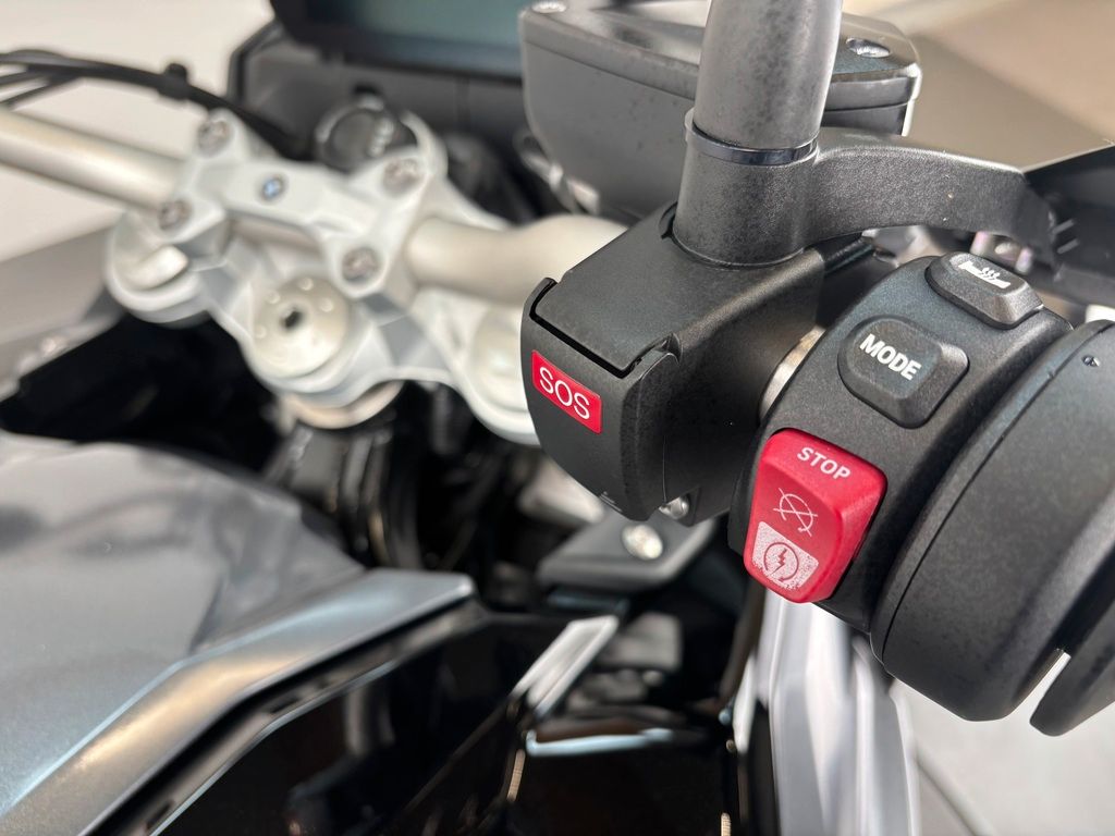Fahrzeugabbildung BMW F 900 GS *1. HAND *DYNAMIK PAKET