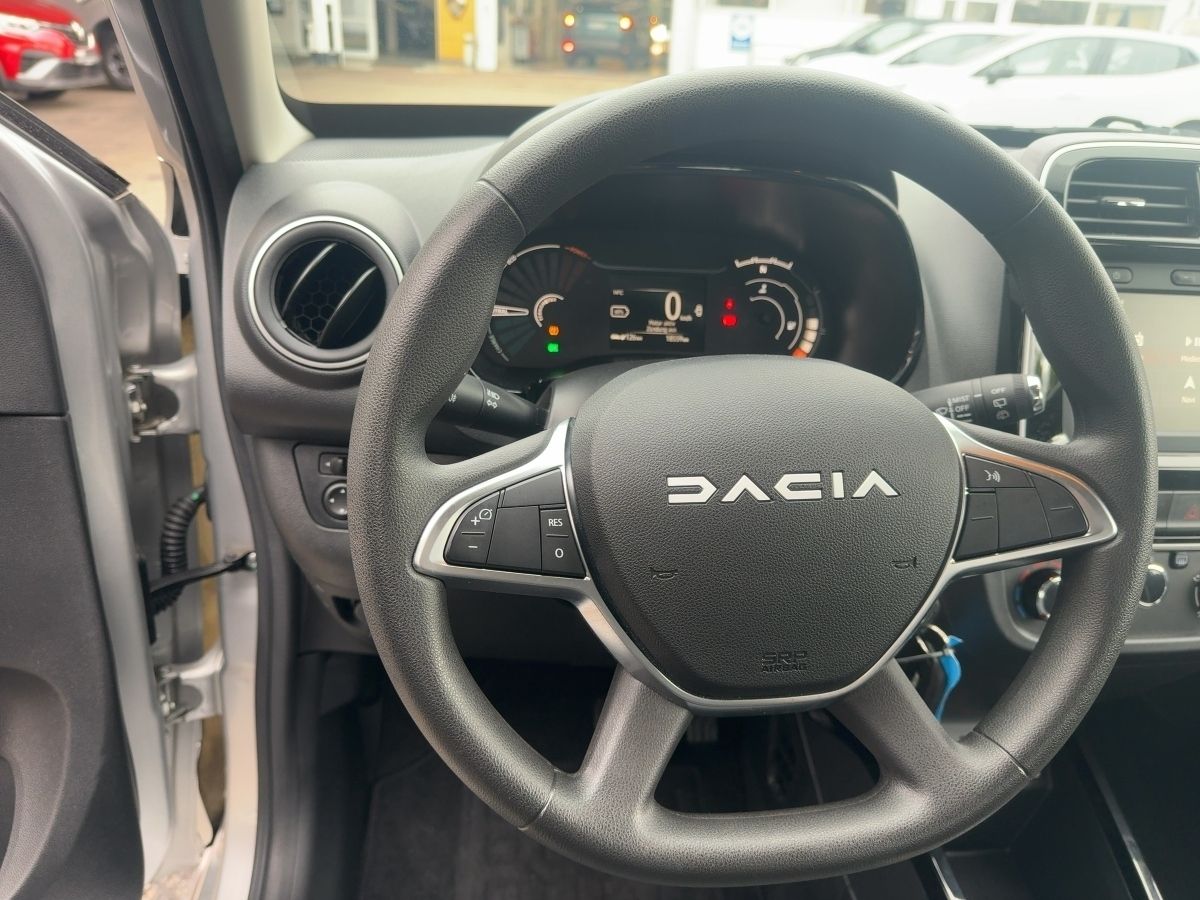 Fahrzeugabbildung Dacia Spring Expression 45 CCS Kamera Navi Klima