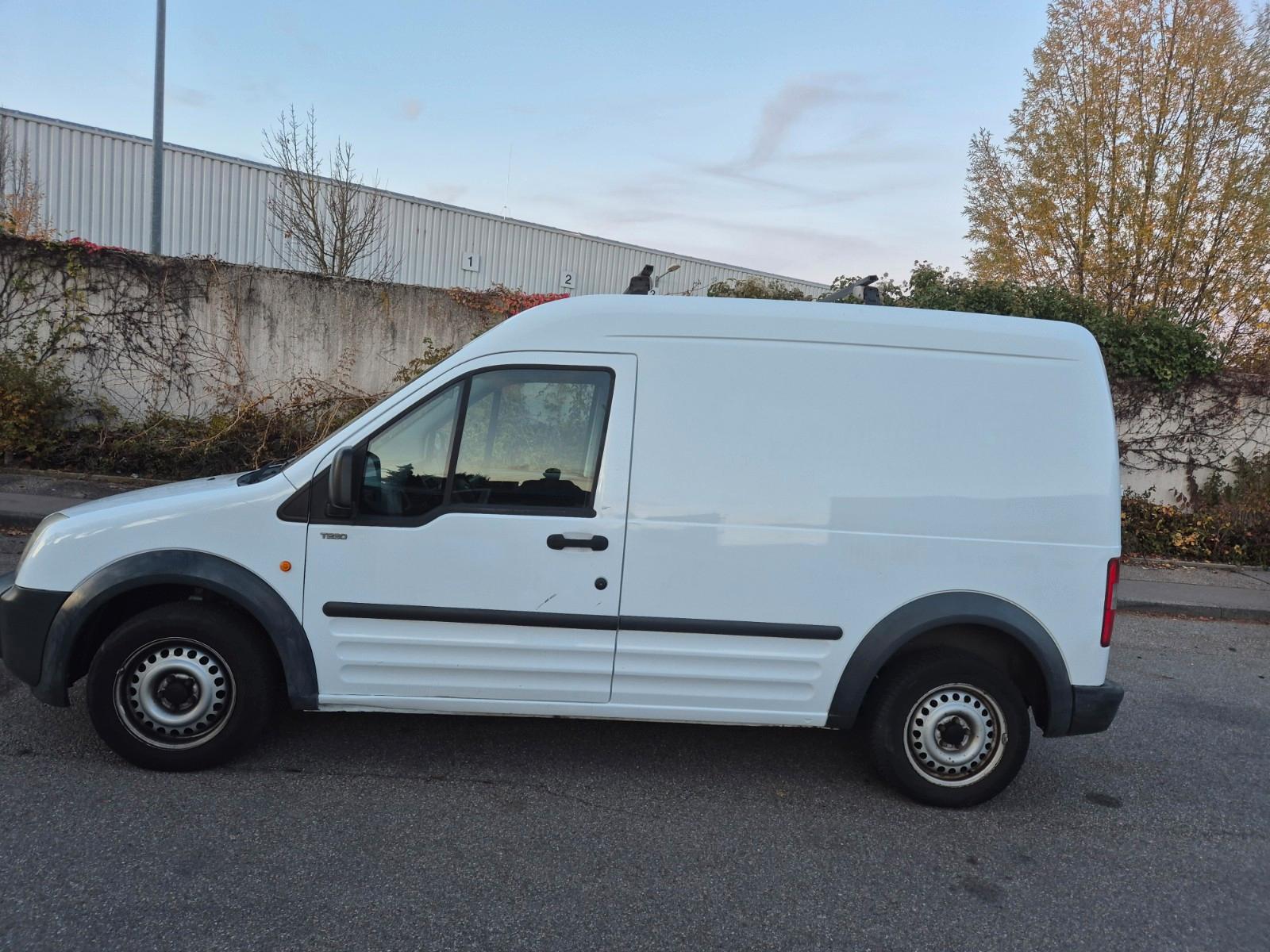 Ford Transit Connect Kasten lang