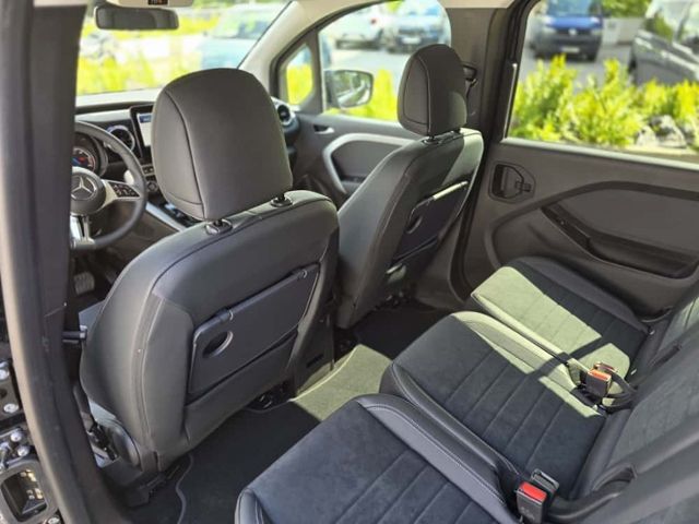 Fahrzeugabbildung Mercedes-Benz EQT 200 LANG