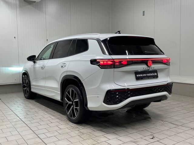 Tayron R-Line 2.0 TDI 4M DSG PANO STNDHZG LED