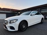 Mercedes-Benz E 220d Limo. AMG/PANORAMA/360°KAMERA - Mercedes-Benz E 220 mit Diesel-Antrieb: Automatik