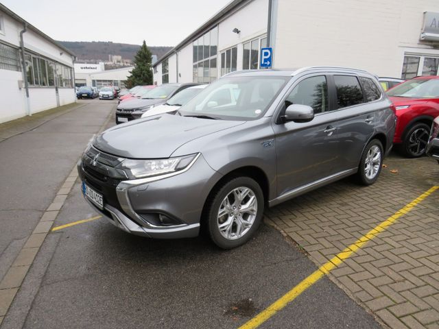 Mitsubishi Outlander PHEV Basis Spirit 4WD