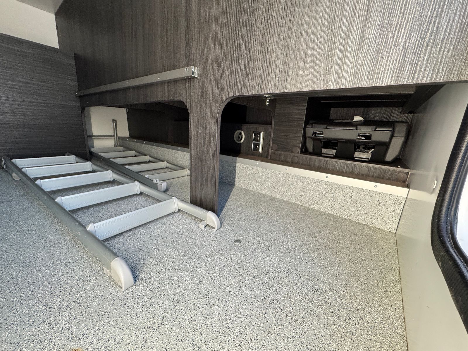 Fahrzeugabbildung Benimar Mileo M282 LOUNGE LUFTFEDERUNG SOLAR TV SAT AHK