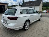 Volkswagen Passat Variant 2.0 TSI OPF DSG 4MOTION Elega... - VW Passat Variant von privat