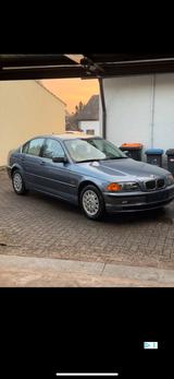 BMW 320i - - BMW 320 aus 2000