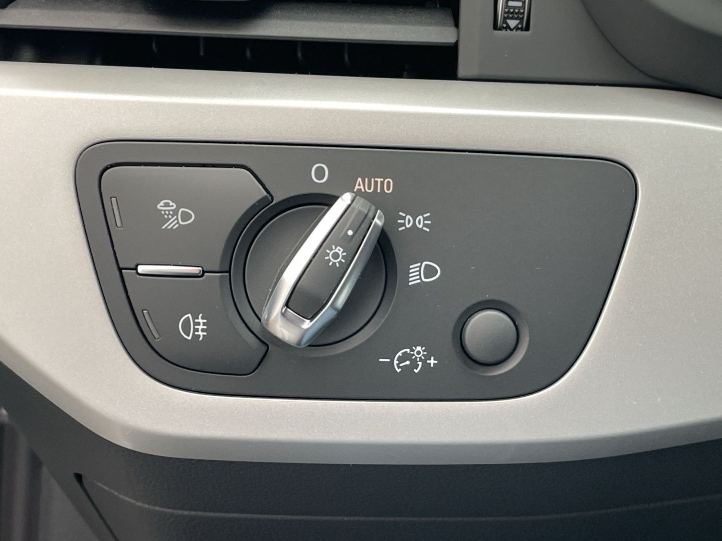 A4 Avant 40 2.0 TFSI S tronic AHK/Kamera/App-Con