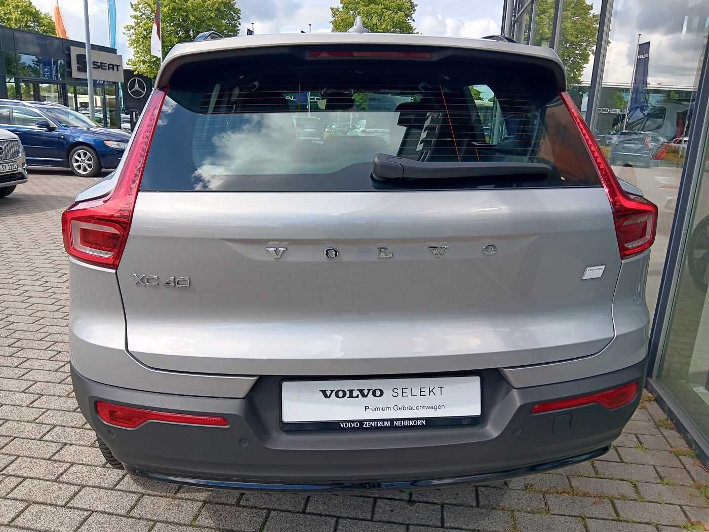 Fahrzeugabbildung Volvo XC40 Single Extended Plus '82kwh Batterie,'