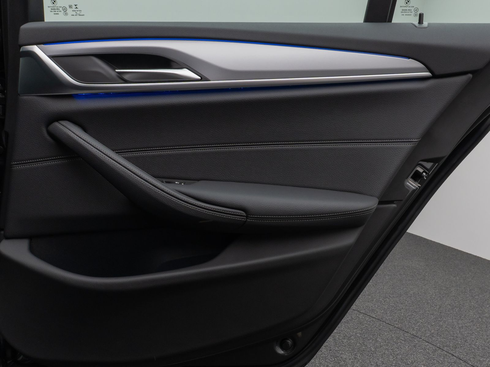 Fahrzeugabbildung BMW 520d Kamera DAB CockPitPro Alarm Sport Leder LED
