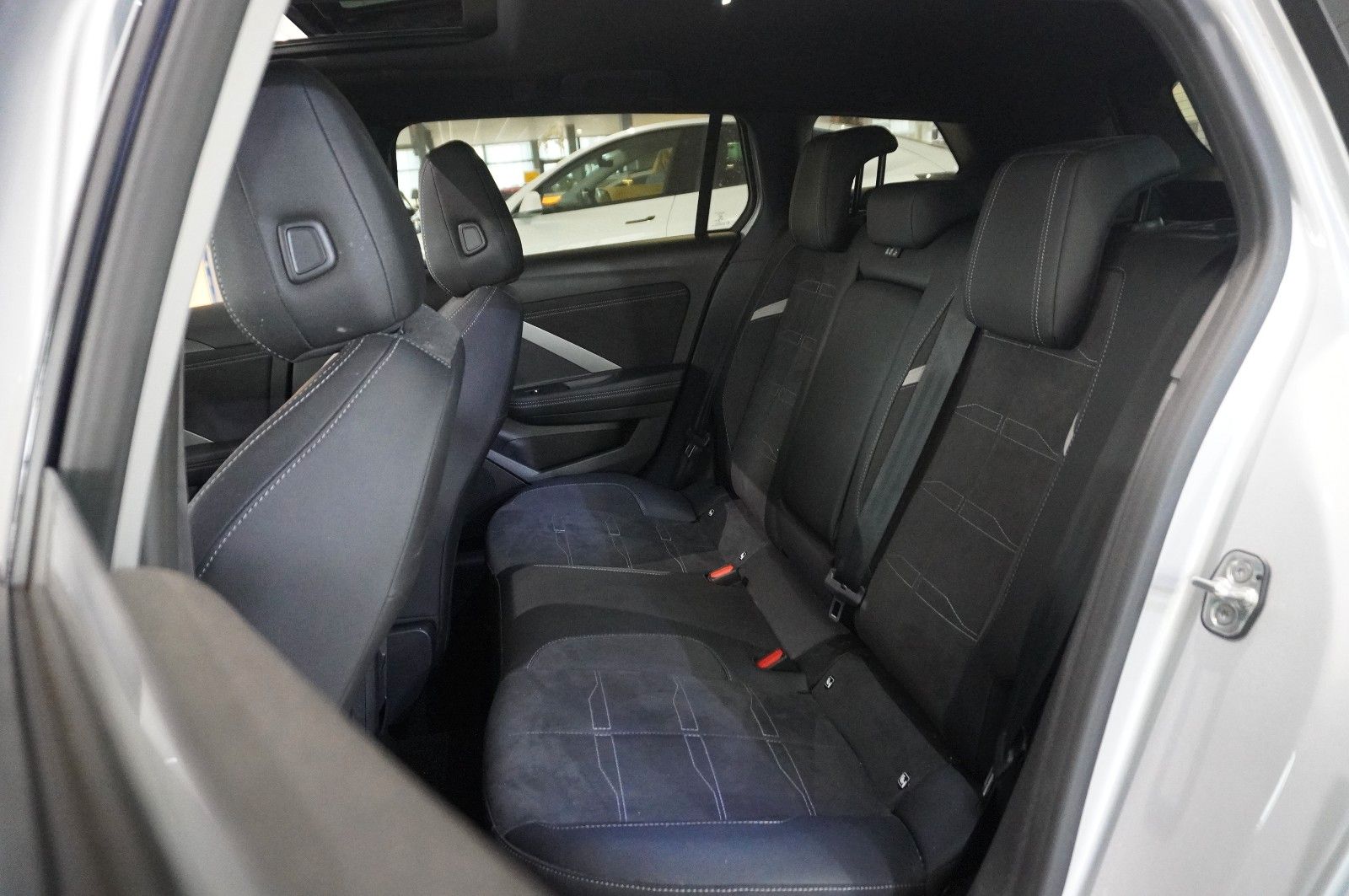 Fahrzeugabbildung Opel Astra L ST 1.5D ULTIMATE NAVI/LED/360°/PANO./DAB