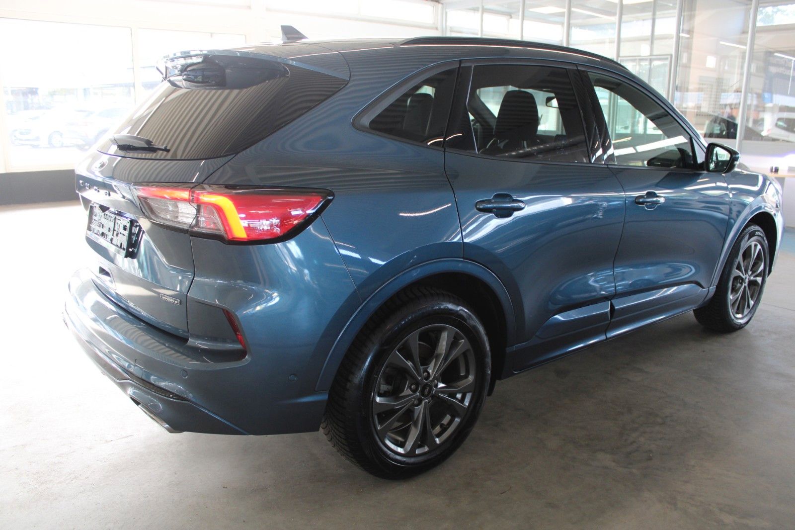 Fahrzeugabbildung Ford Kuga 2.5 PHEV ST-Line X LED B&O HUD ACC WinterP